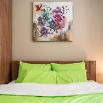 Elegant Spotless Apartment In Sofia Center